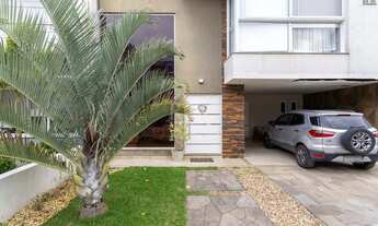 Imagem 2: Porto Alegre - Casa Padrão - Hípica