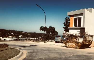 Imagem 9: Terro The Square village