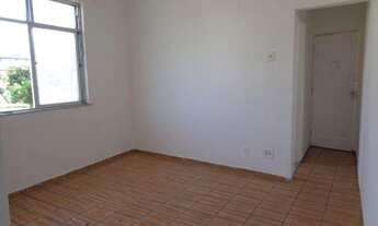 Imagem 2: Apartamento com 2 dormitórios para alugar, 60 m² por R$ 900,00/mês - Abolição - Rio de Jan