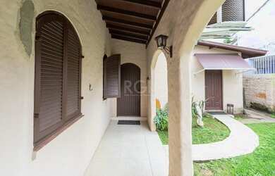 Imagem 3: Porto Alegre - Casa Padrão - Tristeza