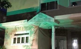 Imagem 7: Casa de condomínio sobrado para venda tem 385 metros quadrados com 4 quartos