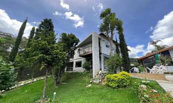 Imagem 2: Casa para venda com 550 metros quadrados com 4 quartos em Golfe - Teresópolis - RJ