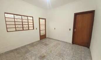 Imagem 2: Casa para aluguel, 2 quartos, 2 vagas, Parque Residencial Aeroporto - Limeira/SP