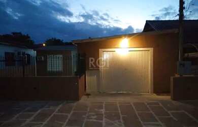 Imagem 2: Casa para Venda - 160m², 5 dormitórios, sendo 2 suites, 3 vagas - Cavalhada