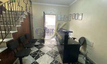 Imagem 2: Casa comercial duplex com vagas de garagem