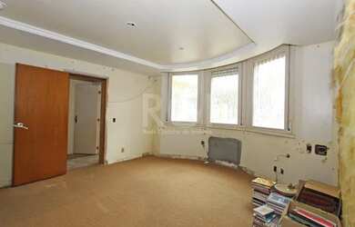 Imagem 2: Casa para Venda - 531m², 4 dormitórios, sendo 1 suites, 5 vagas - Bom Fim