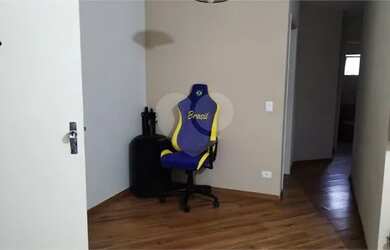 Imagem 3: Apartamento para aluguel e venda possui 69 metros quadrados com 2 quartos