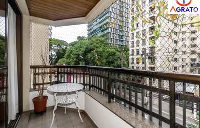 Imagem: AMPLO APARTAMENTO DE 140 M2 COM 4 (QUATRO)