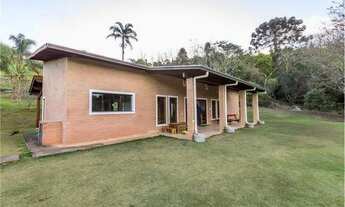 Imagem 5: Casa de Condomínio para venda em Piracaia de 353.00m² com 6 Quartos, 2 Suites e 4 Garagens