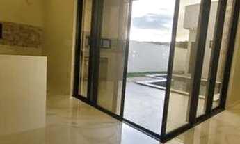 Imagem 5: Casa de condomínio para venda possui 156 metros quadrados com 3 quartos