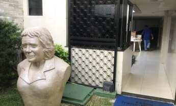 Imagem 7: DM/Ótimo Apartamento para venda tem 65 metros quadrados com 3 quartos em Encruzilhada - Re