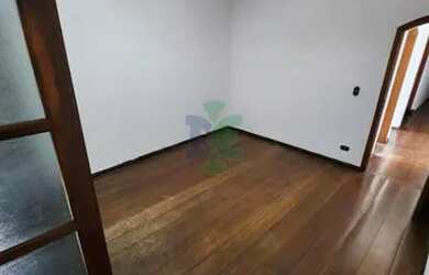 Imagem 4: Sobrado para venda possui 250 metros quadrados com 3 quartos em Centro - Jacareí - SP