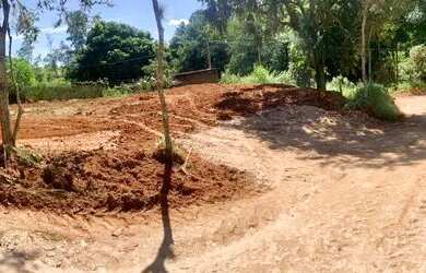 Imagem 2: Terreno próximo a cidade aceito carro