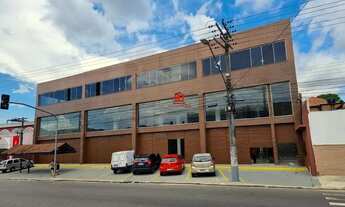 Imagem: Prédio comercial no avenida Grande Circular