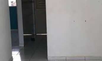 Imagem: )Casa para venda possui 100 metros quadrados