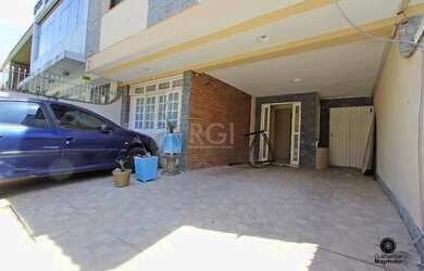 Imagem 2: Casa para Venda - 300m², 6 dormitórios, sendo 1 suites, 3 vagas - Menino Deus