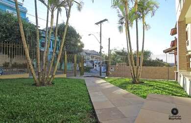 Imagem 2: Casa para Venda - 445.52m², 4 dormitórios, sendo 4 suites, 4 vagas - Teresópolis