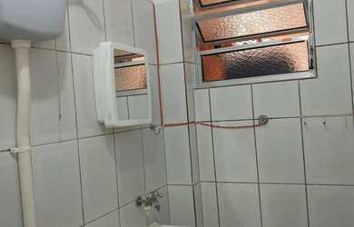 Imagem 3: Alugo um cômodo com banheiro