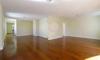 Imagem 6: 241m² de puro charme na Oscar Freire