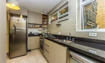 Imagem 2: Edifício AMAURI no 2º Andar no Itaim Bibi em São Paulo/SP - EXCELENTE Apartamento à Venda