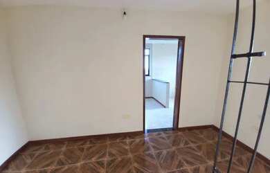 Imagem 6: 1/4 sala em Itapuã