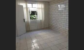 Imagem 7: Aluga-se Casa com 2 quartos, sala ampla, cozinha com bancada de granito, área serviço