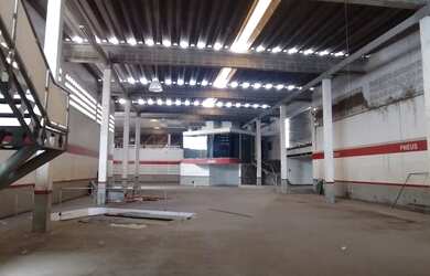 Imagem 4: Imóvel comercial com 1500m2 para aluguel na Av Presidente Dutra no Centro - Feira de Sant