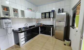 Imagem 7: Casa com piscina e quintal para venda