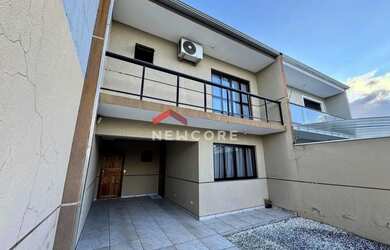 Imagem: Sobrado em Rua Nelson Foggiatto - Costeira