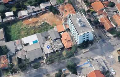 Imagem 5: Casa com 4 quartos com garagem e churrasqueira