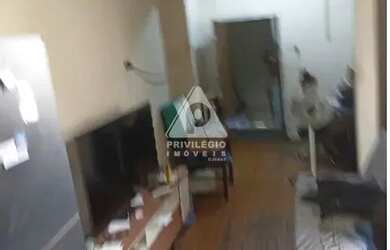 Imagem 3: OPORTUNIDADE DE INVESTIMENTO - PRÉDIO RESIDENCIAL COM UNIDADE COMERCIAL À VENDA - CENTRO/R