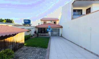 Imagem 2: Sobrado à Venda em Araucária - 3 Quartos e Acabamentos de Qualidade