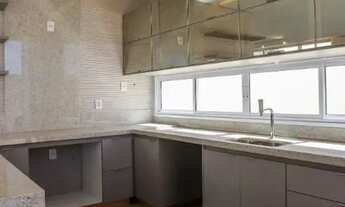 Imagem 6: Sobrado de 214 m² com 3 Suítes para alugar, por R$ 9.000/mês no Jardins Barcelona em Senad