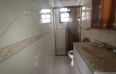 Imagem 6: Casa Residencial de 3 quartos no bairro Fanny