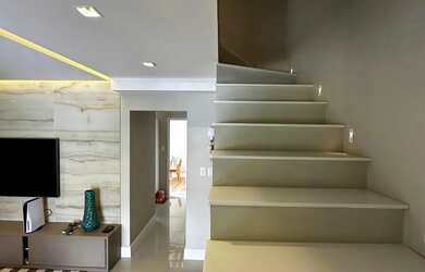 Imagem 14: Casa duplex 2 suítes porteira fechada e energia solar Abrantes