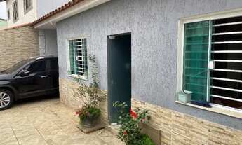 Imagem: Casa Térrea com 3 Quartos e Espaço Gourmet