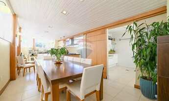 Imagem 4: Cobertura Exclusiva e Ampla com 4 Quartos!