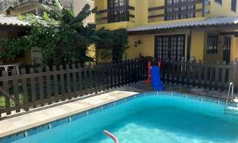 Imagem: Piscina e Churrasqueira no Peró