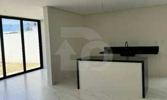 Imagem 2: Casa de 264m² no Condomínio Terras Alphaville 2 - 5 Quartos, 3 Banheiros, Lazer, Varanda e