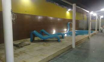 Imagem 4: Casa com piscina hidromassagem,área de lazer