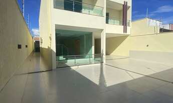 Imagem 2: Casa residencial para Venda em rua pública, Mangabeira, Feira de Santana, 4 quartos, 3 suí