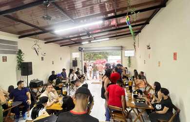 Imagem: Lanchonete completa na Praça Central