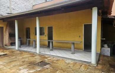 Imagem: VENDO CASA PRÓXIMO A PRAÇA DA BÍBLIA