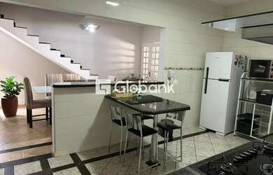 Imagem: Casa à venda em Delfino Magalhães com