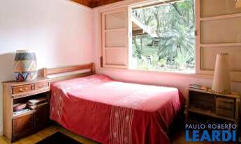 Imagem 5: CASA TÉRREA - GRANJA VIANA - SP