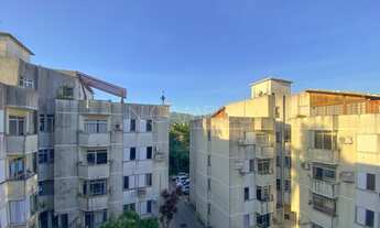 Imagem 5: Apartamento 2 dormitórios com sacada no bairro Trindade