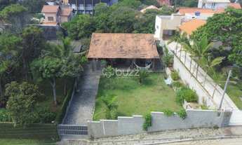 Imagem 2: Casa super bem localizada a poucos passos do mar !!!!