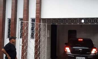 Imagem 3: Casa disponível para aluguel no bairro dos estados na rua paralela a Av. Epitácio Pessoa