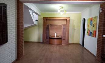 Imagem 4: Sobrado para venda possui 315 metros quadrados com 3 quartos