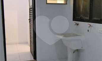 Imagem 3: Apartamento para venda com 214 metros quadrados com 4 quartos